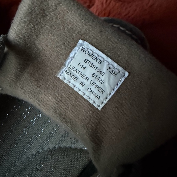 Sperry Women’s Boat Shoes - Picture 8 of 8